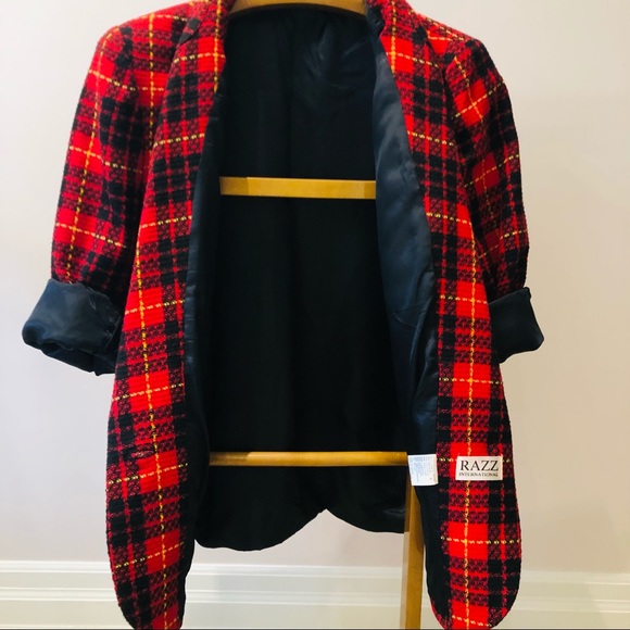Vintage razz 3/4 red and black plaid blazer size 9  (large) excellent condition - Picture 6 of 7